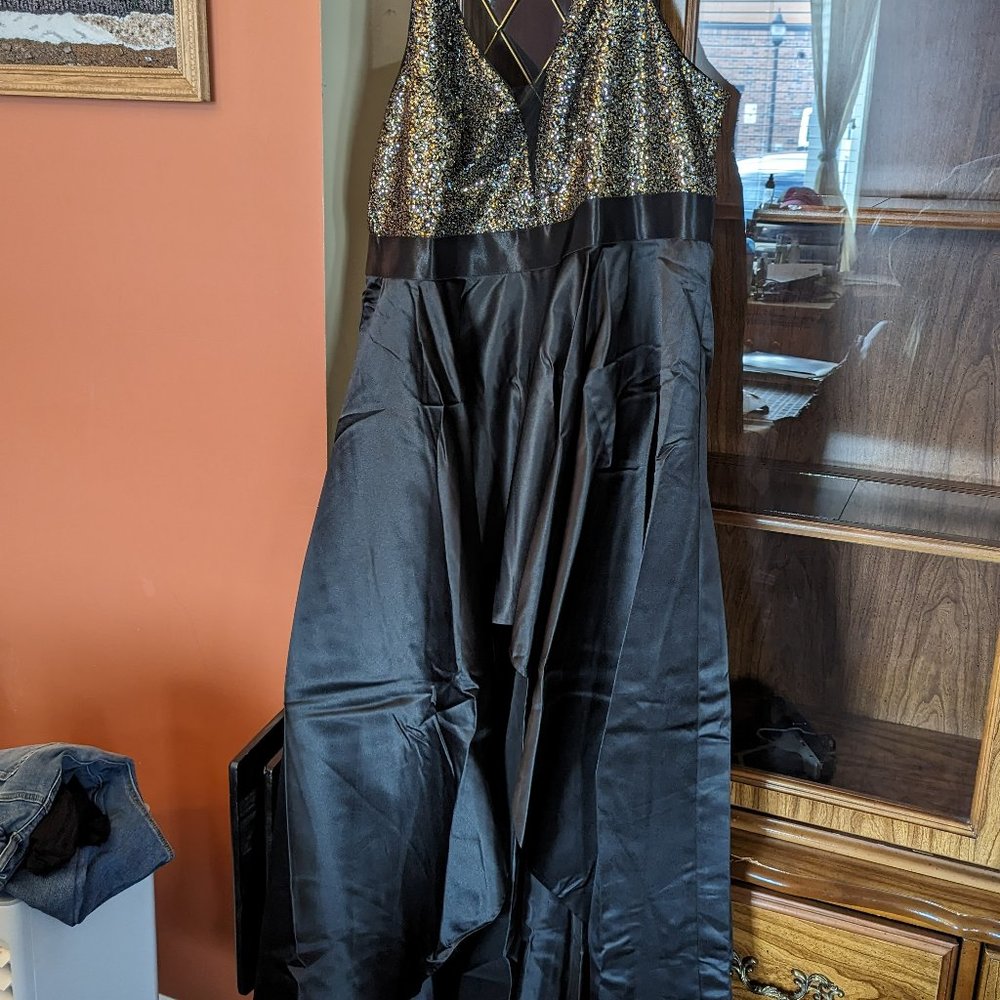 Ever Pretty Brand.  Formal Black and Gold Dress